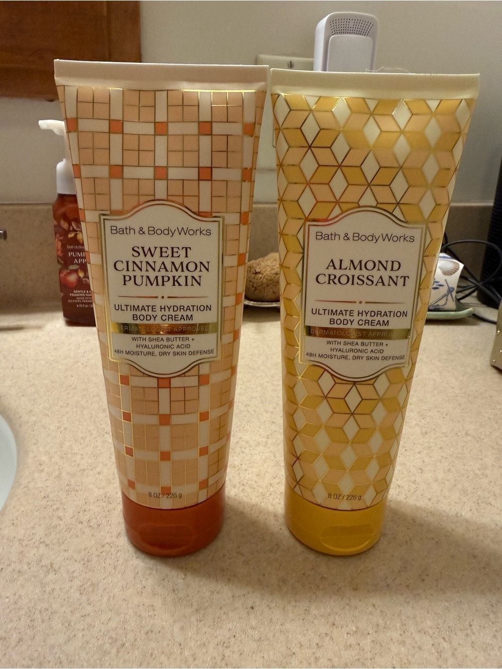 New Set of 2 Bath & Body Works Fall Body Creams, Pumpkin/Croissant